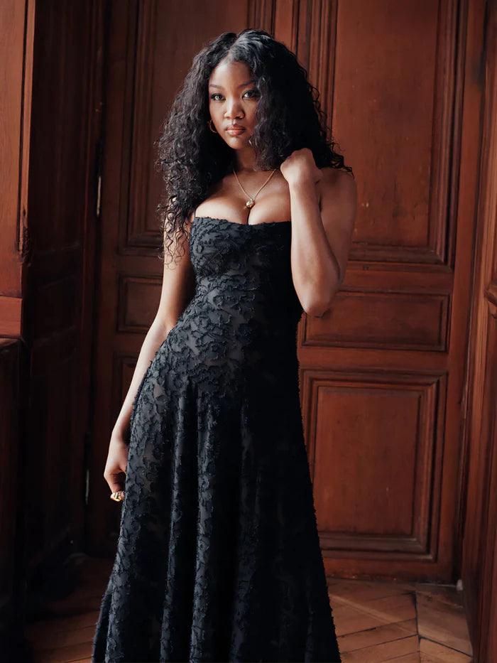 Maxi Dresses: The Effortless Way to Make a Statement